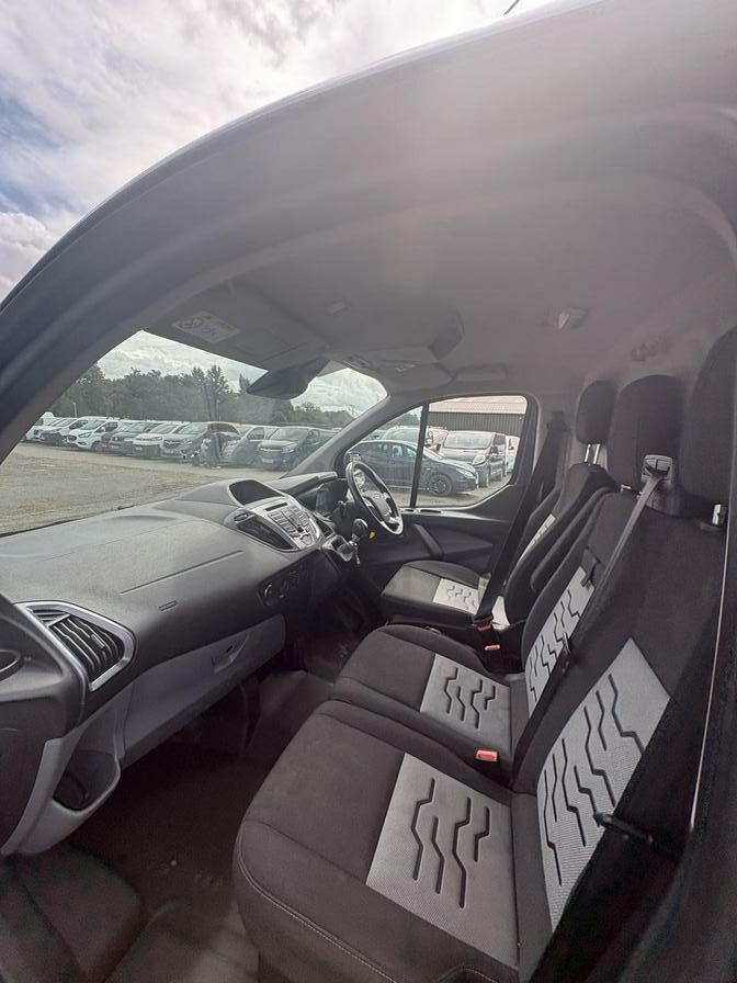 2018 Ford Transit Custom – Model: Transit Custom 290 Limited – KT18URO