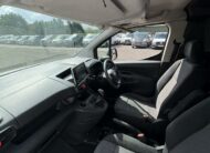 2019 Vauxhall Combo – Model: Combo 2000 Sportive S/S – DU19LKF
