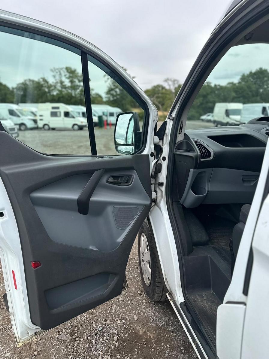 2014 Ford Transit Custom – Model: Transit Custom 310 E-Tech – LD64UHU