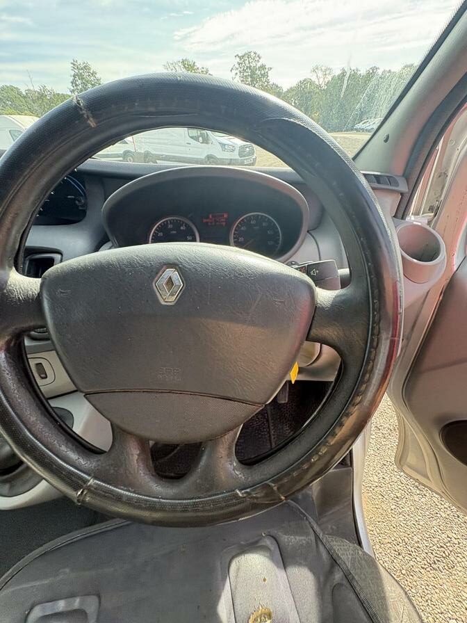 2012 Renault Trafic – Model: Trafic SL27 dCi – WG61MXV