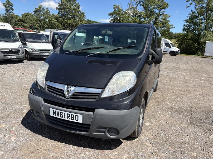 2012 Vauxhall Vivaro Combi – Model: Vivaro 2900 Combi CDTi Semi-Auto 113 – NV61RBO