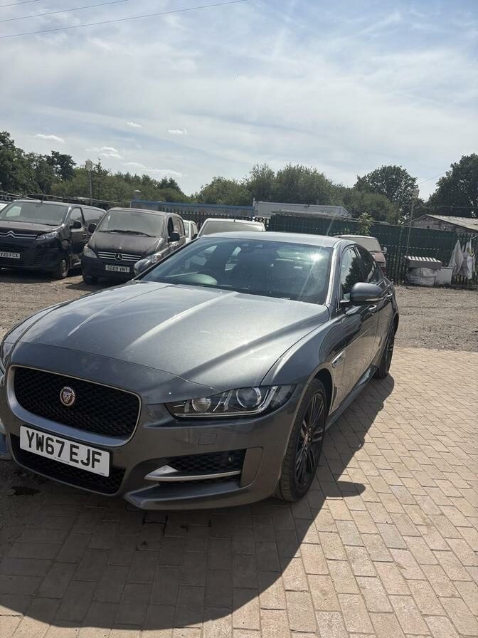 2017 Jaguar XE – Model: XE R-Sport D AWD Auto – YW67EJF