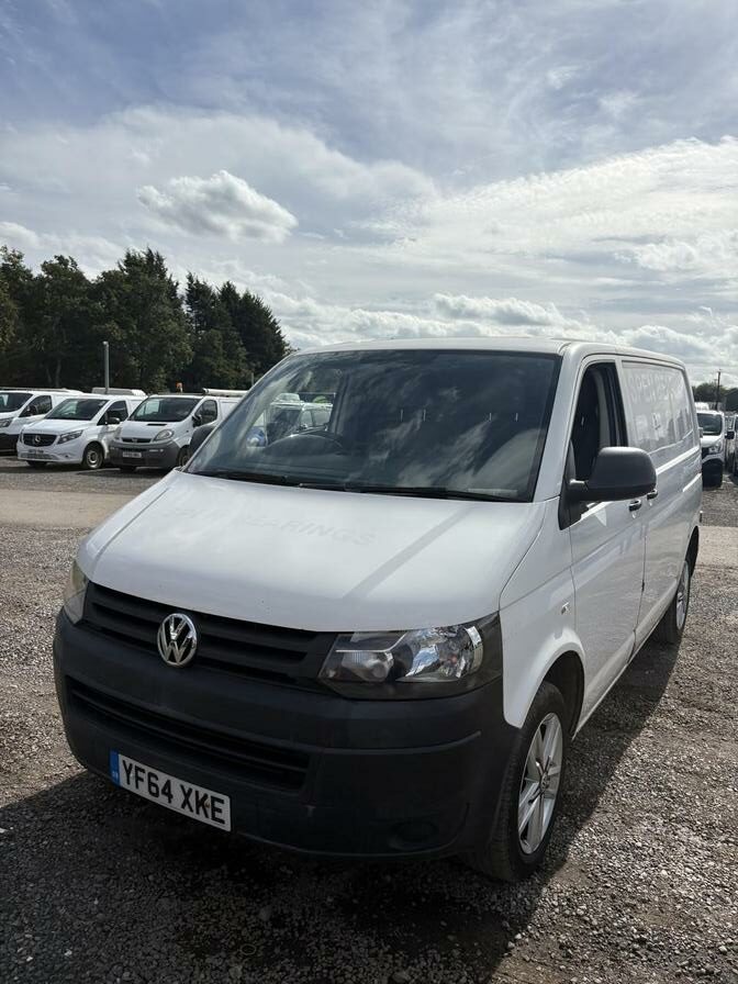 2014 Volkswagen Transporter – Model: Transporter T28 Startline TDI – YF64XKE