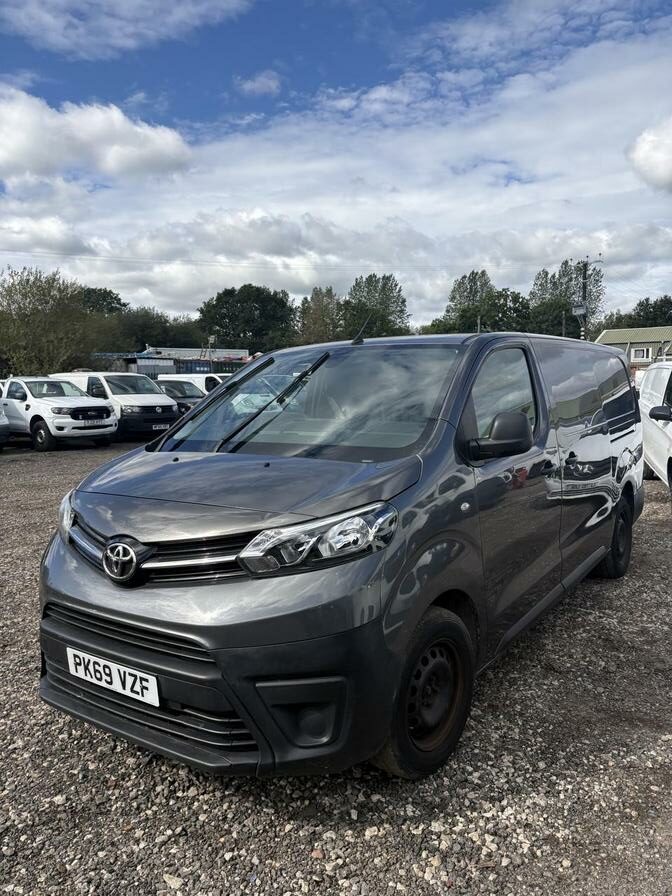 2019 Toyota Proace – Model: Proace Icon – PK69VZF