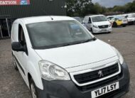 2017 Peugeot Partner – Model: Partner SE L1 Blue HDi – YL17LSY