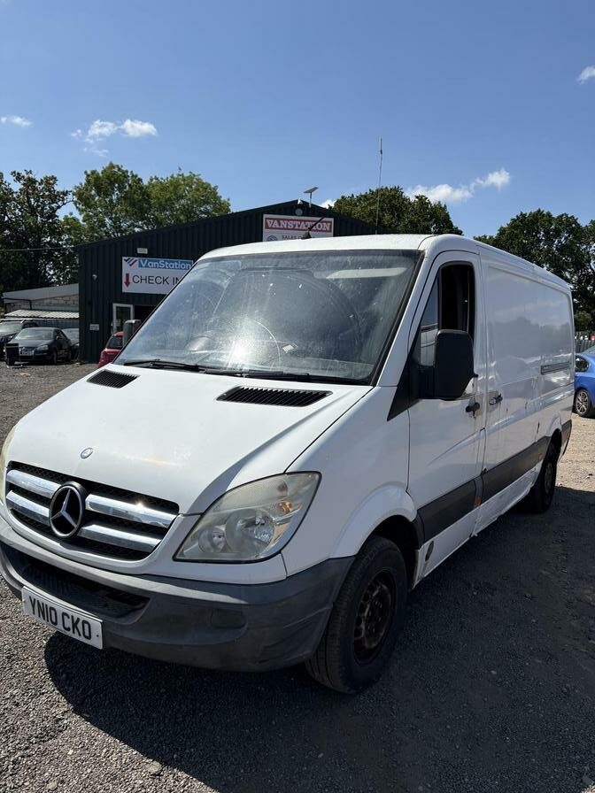 2010 Mercedes-Benz Sprinter – Model: Sprinter 209 CDi MWB – YN10CKO