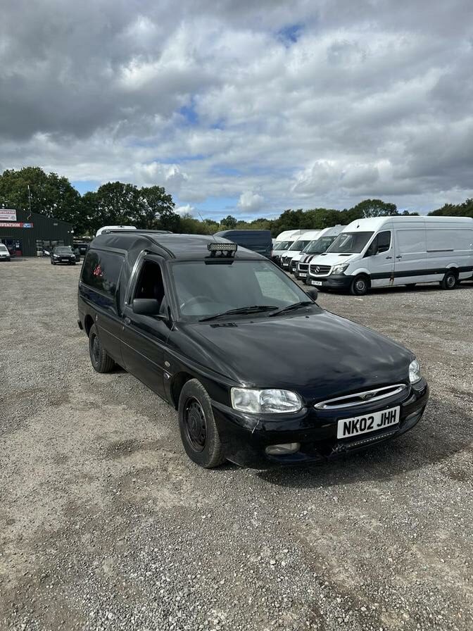 2002 Ford Escort – Model: Escort 55 D – NK02JHH