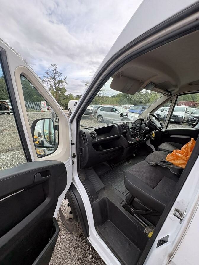 2021 Peugeot Boxer – Model: Boxer 435 Professional L4H2 Blue HDi – LG21VLF
