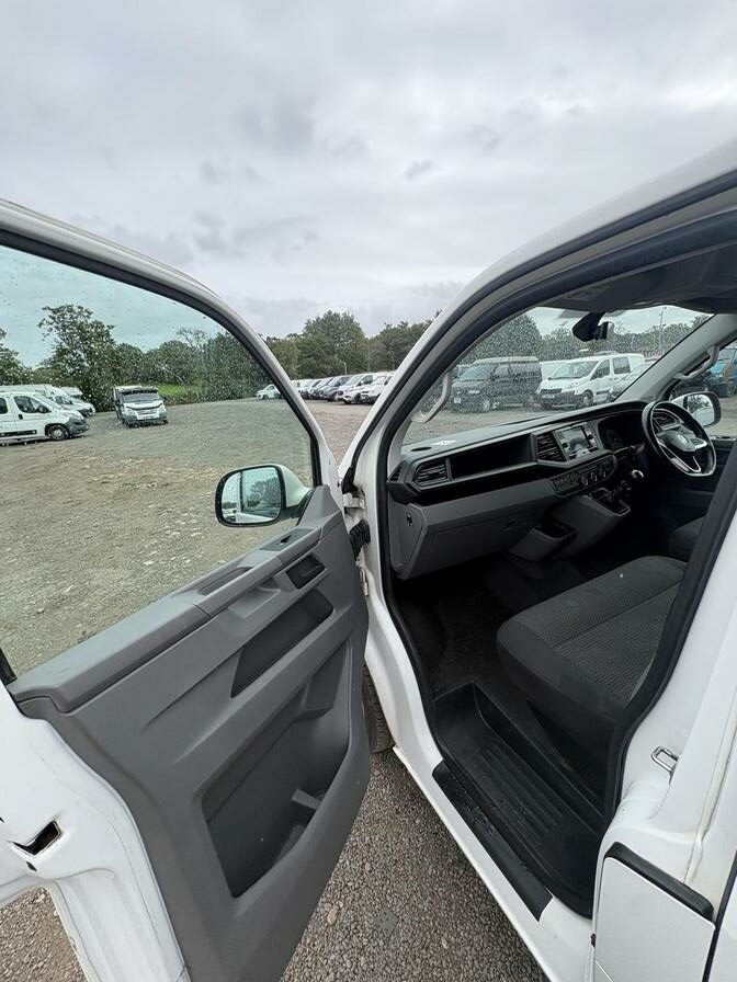 2020 Volkswagen Transporter – Model: Transporter T28 Highline TDI – CV20LZJ