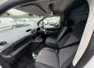 2019 Vauxhall Combo – Model: Combo 2000 Edition TD S/S – BK69BEJ