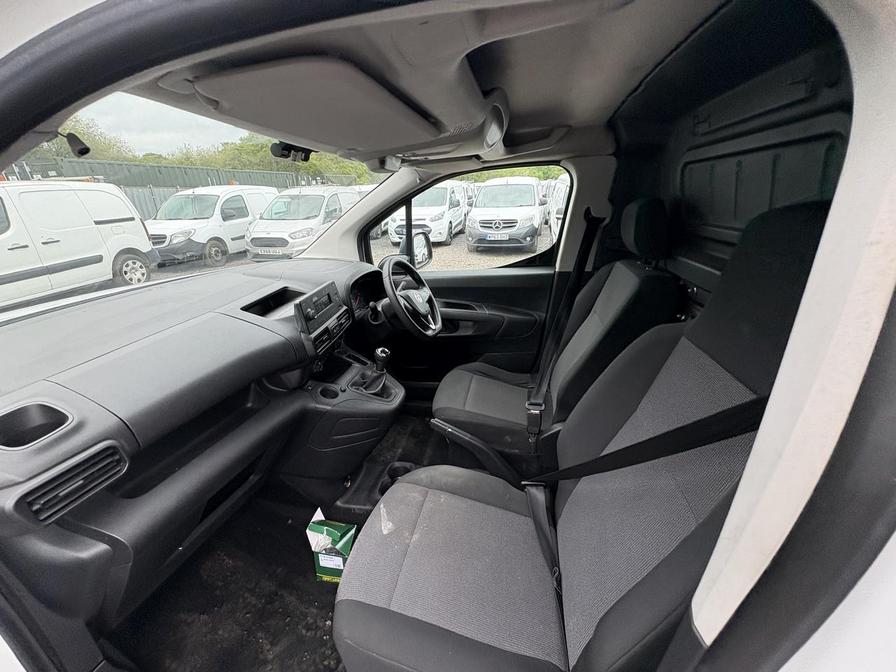 2019 Vauxhall Combo – Model: Combo 2000 Edition TD S/S – BK69BEJ