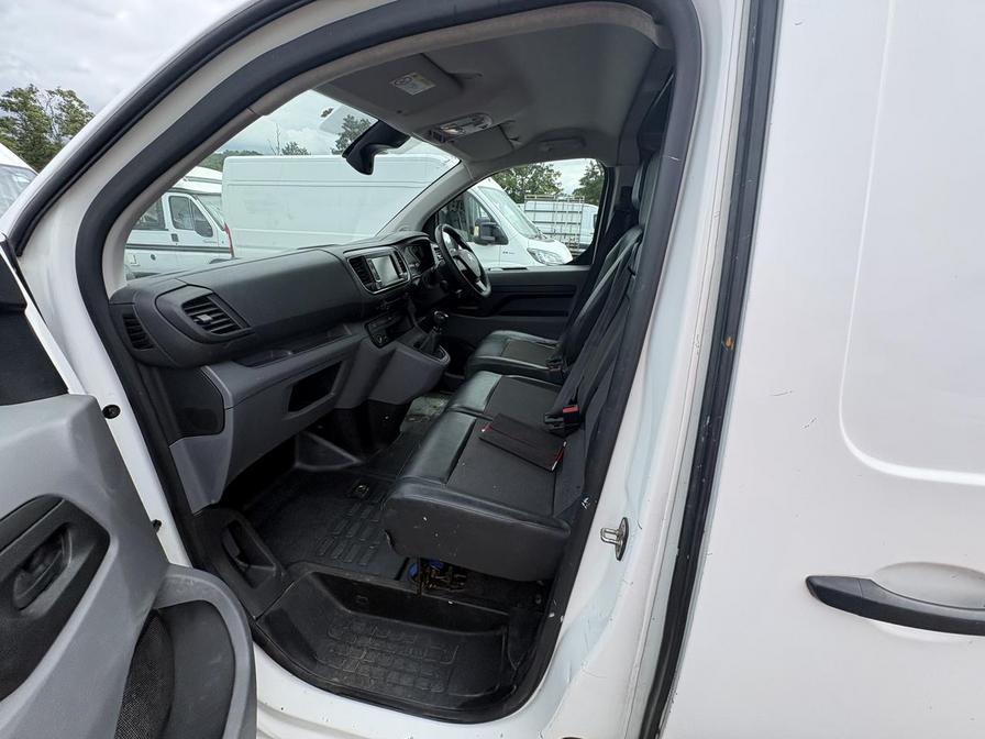 2019 Citroen Dispatch – Model: Dispatch 1400 Enterprise Blue HDi S/S – LF69RSY