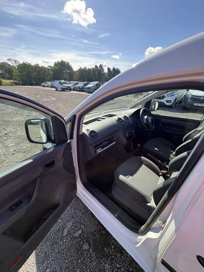 2015 Volkswagen Caddy – Model: Caddy C20 Startline TDI – AF15BVD