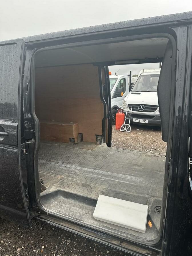 2013 Volkswagen Transporter – Model: Transporter T28 Highline 180 TDI LWB Auto – FN63VCA