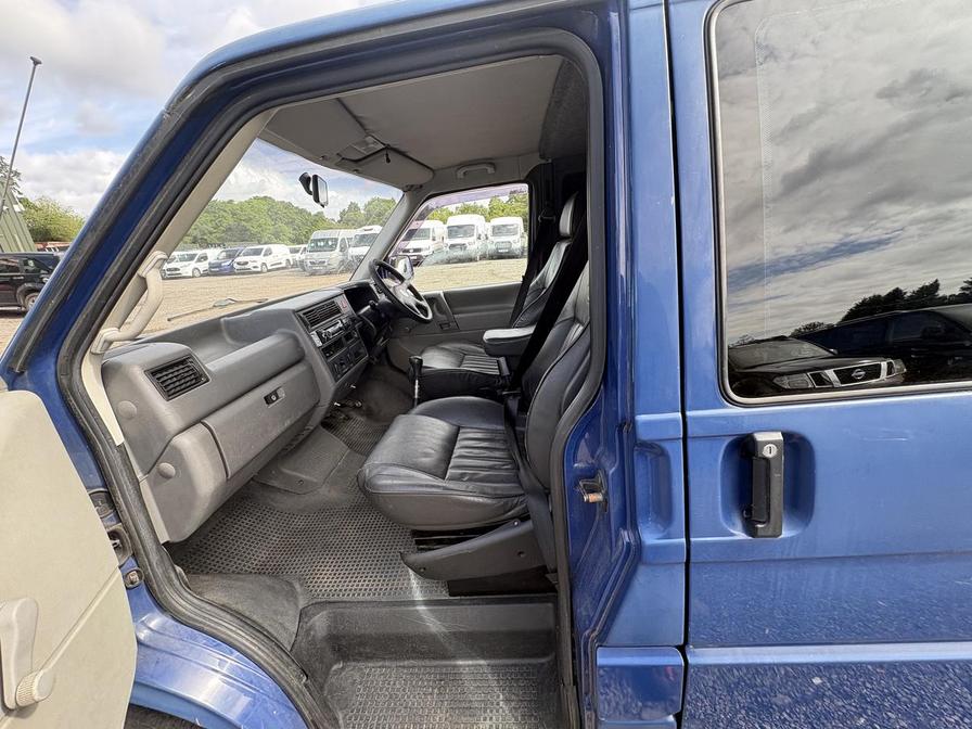 2001 Volkswagen Transporter – Model: 800 Special TD SWB – YC51HVU