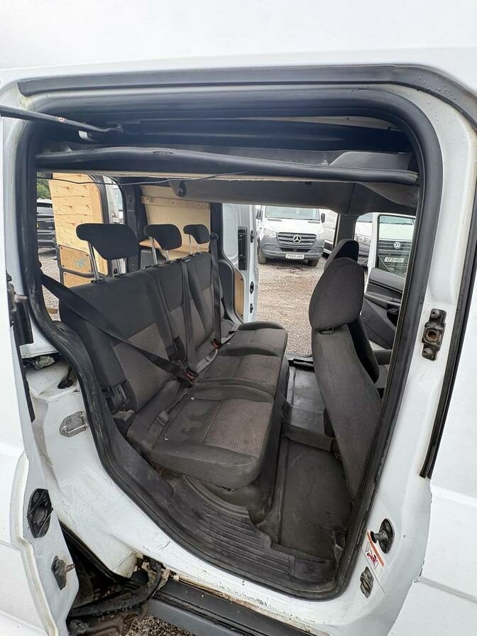 2015 Ford Transit Connect – Model: Transit Connect 220 – FG65OJM