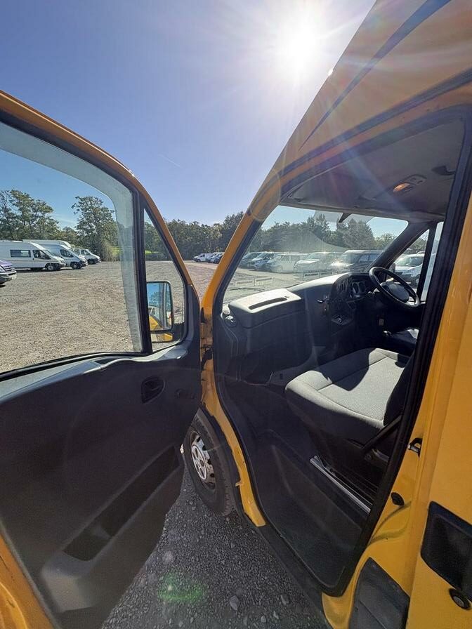 2005 Iveco Daily – Model: Daily 35 S12 LWB – GN54UVM