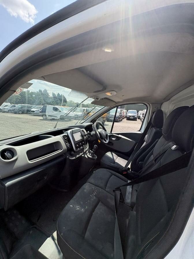 2016 Renault Trafic – Model: Trafic LL29 Business+ dCi – HN66WDR