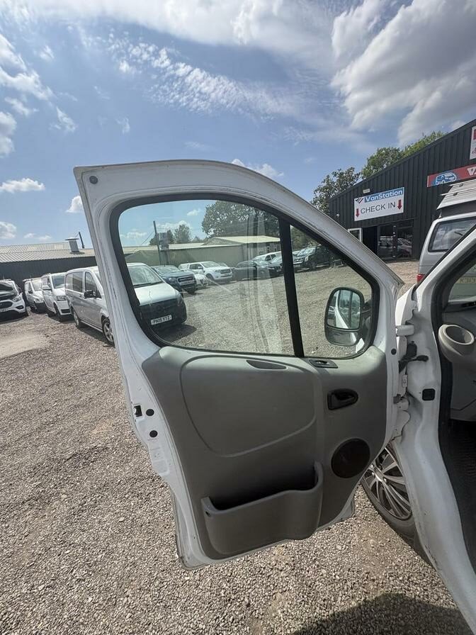 2012 Vauxhall Vivaro – Model: Vivaro 2700 CDTi 113 SWB – SA12UYO