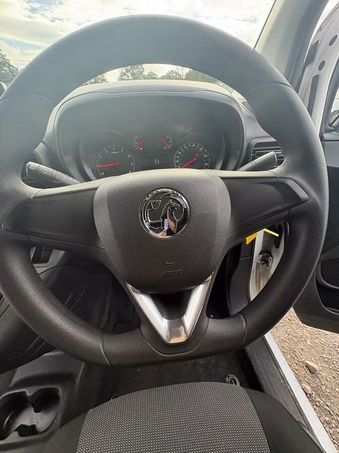 2021 Vauxhall Combo – Model: Combo 2000 Edition – WP71MFZ