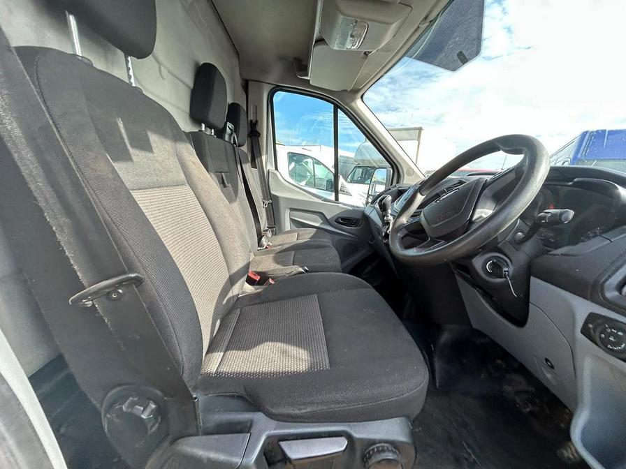 2018 Ford Transit – Model: Transit 350 – YR68EJG