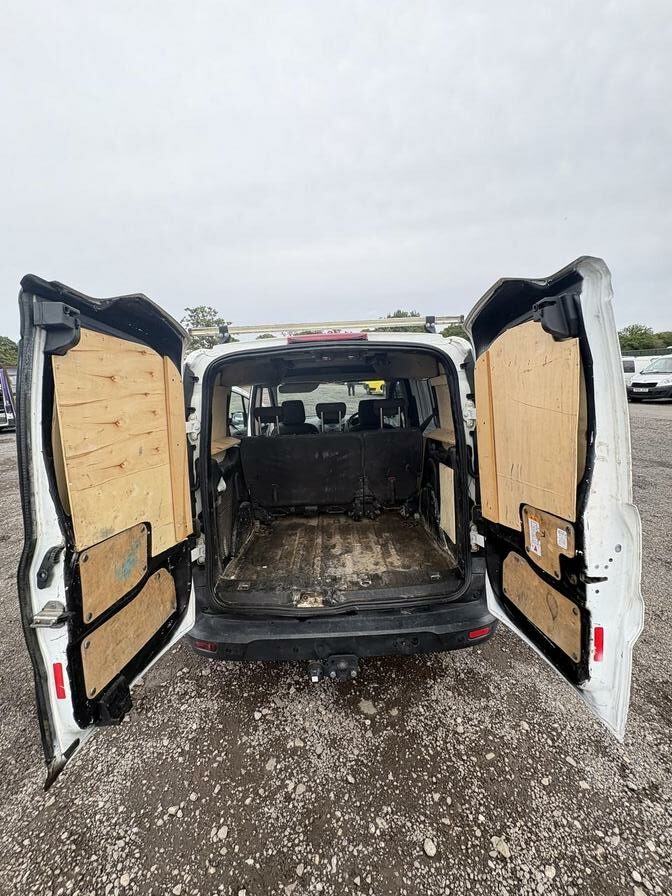 2015 Ford Transit Connect – Model: Transit Connect 220 – FG65OJM