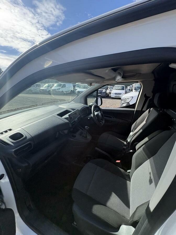 2022 Toyota Proace City – Model: Proace City Active – RXZ4892
