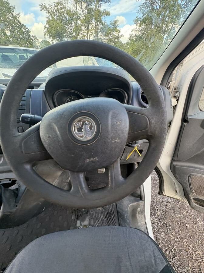 2014 Vauxhall Vivaro – Model: Vivaro  2700 CDTI – GL64HJG