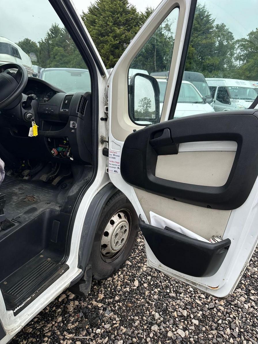 2013 Peugeot Boxer – Model: Boxer 440 L4H2 HDi – HV63VPU
