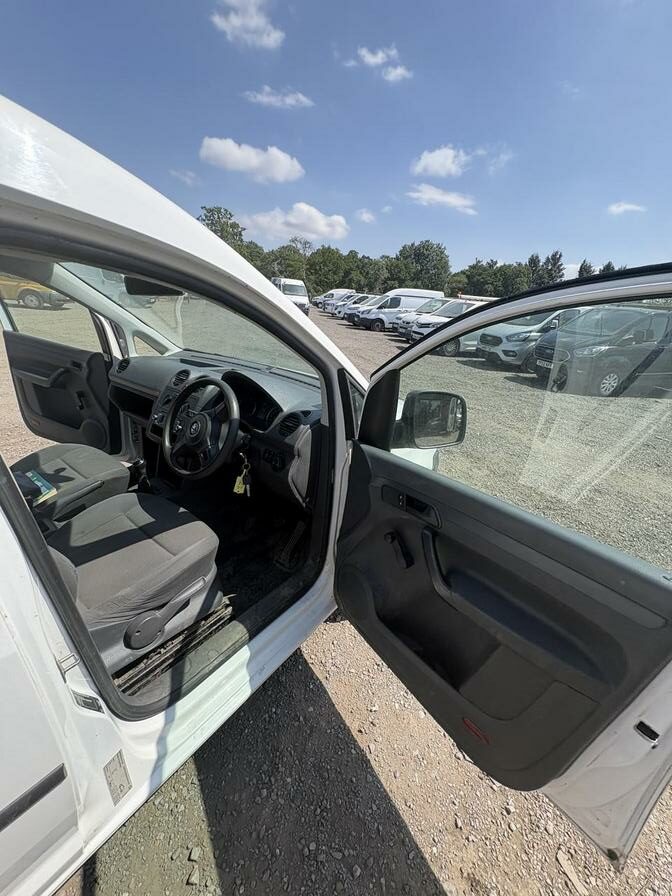2014 Volkswagen Caddy – Model: Caddy C20 Startline TDI – VK14ZKN