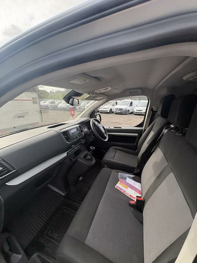 2018 Toyota Proace Verso – Model: Proace Verso Shuttle L1 D-4D – WN68NLT