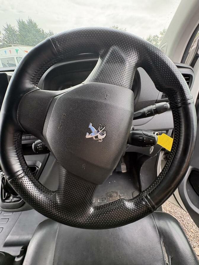 2018 Peugeot Expert – Model: Expert Professional Long Blue HDi – KY68KCA