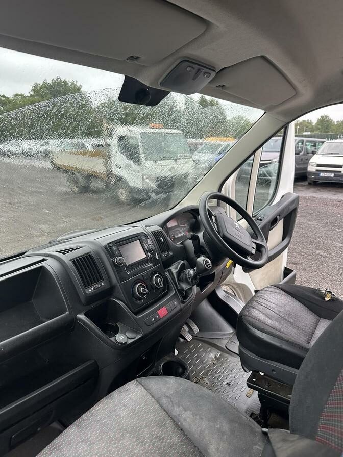 2017 Peugeot Boxer – Model: Boxer 435 Professional L4H2 Blue HDi – EY67ZDG