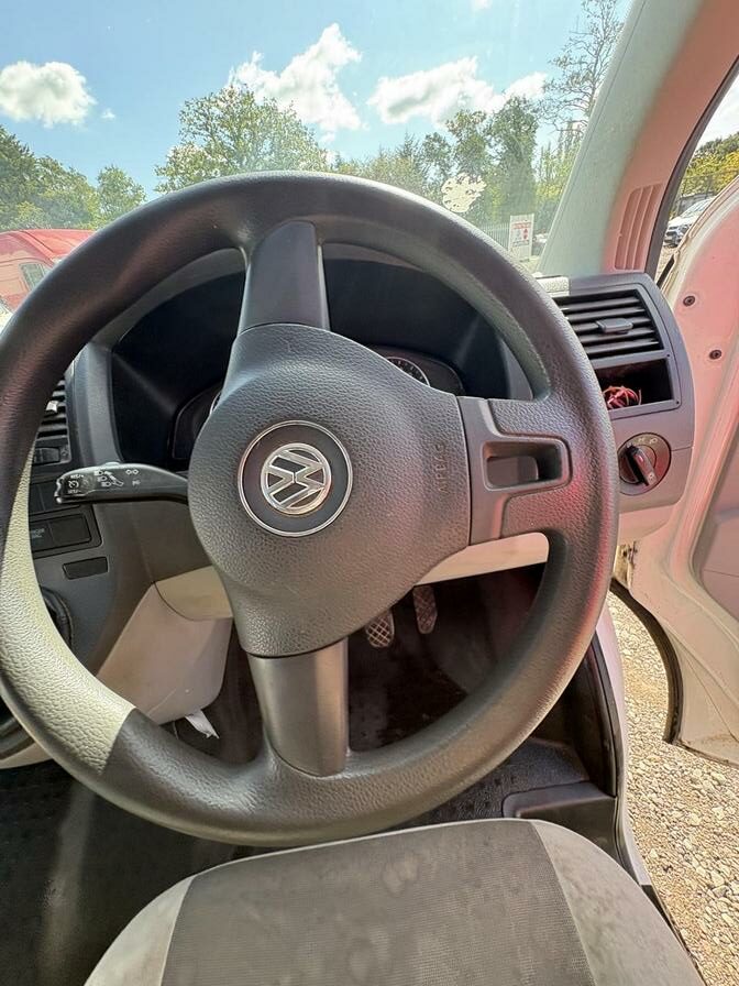 2015 Volkswagen Transporter – Model: Transporter T32 Startline TDI BlueMotion Technology 4Motion – MF65VBT