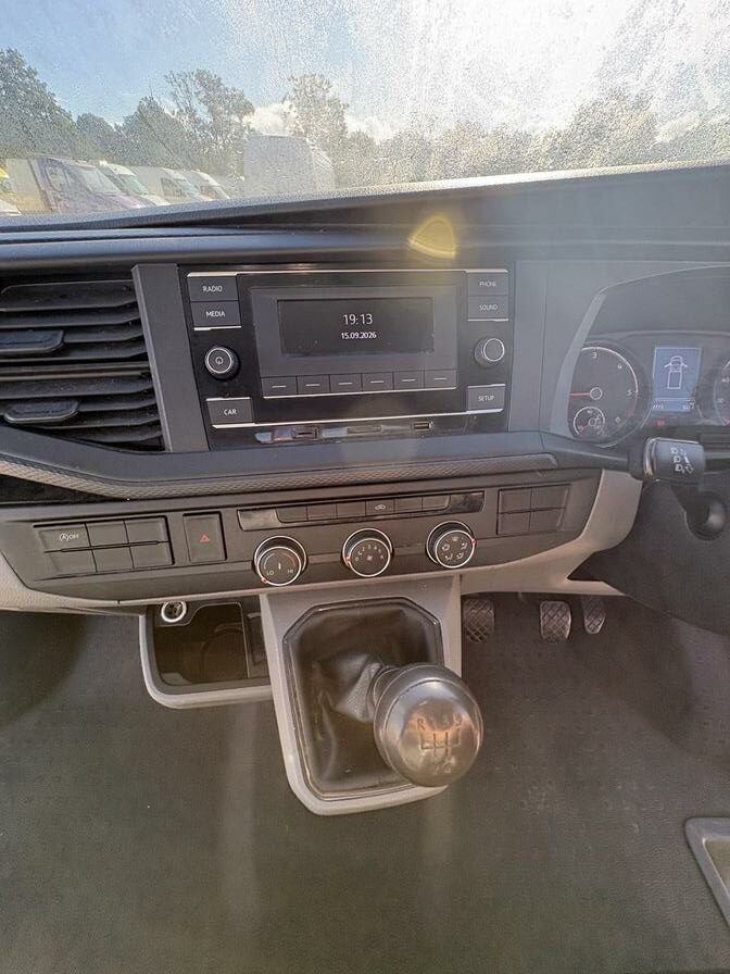 2021 Volkswagen Transporter – Model: Transporter T30 TDI – SG71TNK