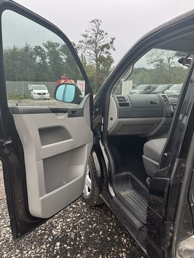 2013 Volkswagen Transporter – Model: Transporter T28 Highline 180 TDI LWB Auto – FN63VCA