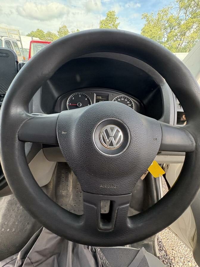 2014 Volkswagen Transporter – Model: Transporter T28 Startline TDI – YF64XKE