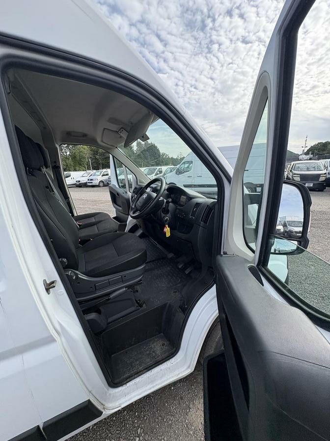 2022 Citroen Relay – Model: Relay 35 L3H2 Enterprise Blue HDi S/S – LD22XCL