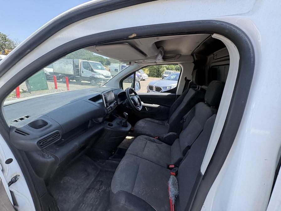 2020 Citroen Berlingo – Model: Berlingo 650 Enterprise Blue HDi S/S – SM70AEV