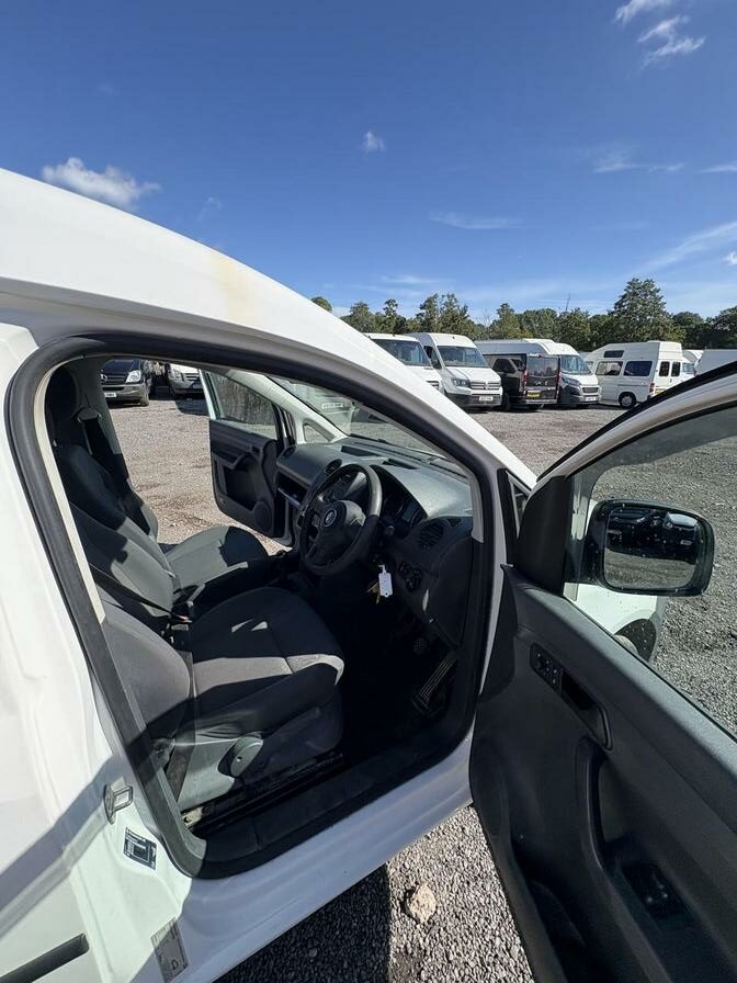 2015 Volkswagen Caddy – Model: Caddy C20 Startline TDI – AF15BVD