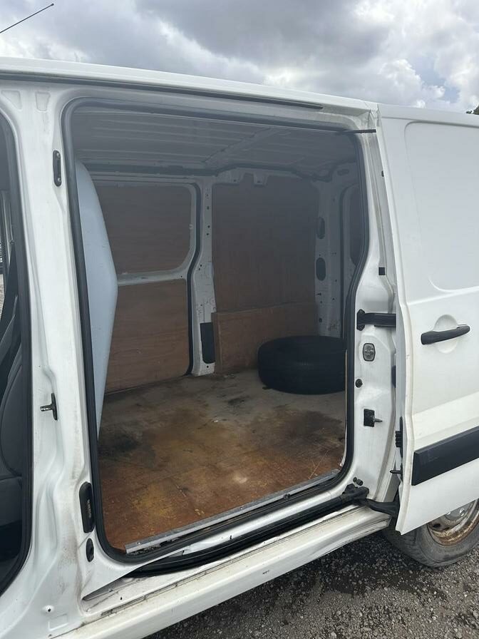 2015 Citroen Dispatch – Model: Dispatch 1000 L1H1 Enterprise HDi – PE15KKV