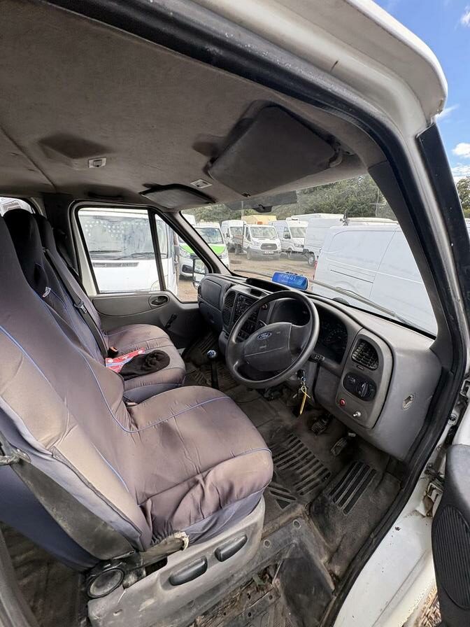 2004 Ford Transit – Model: Transit 350 LWB – MK54KWG
