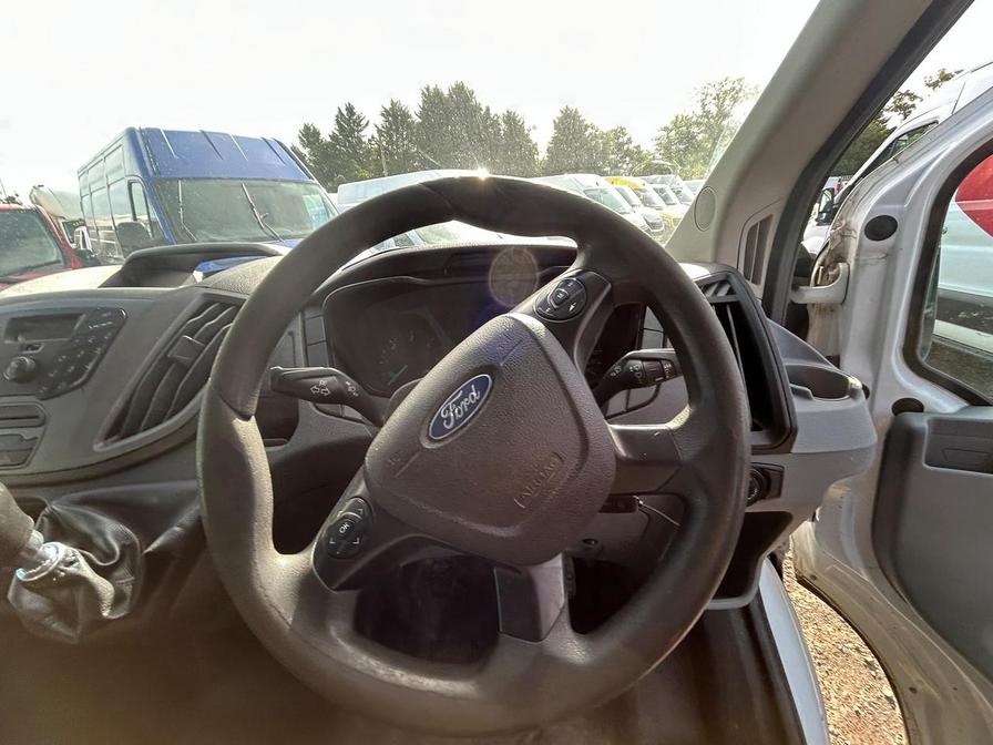 2018 Ford Transit – Model: Transit 350 – YR68EJG