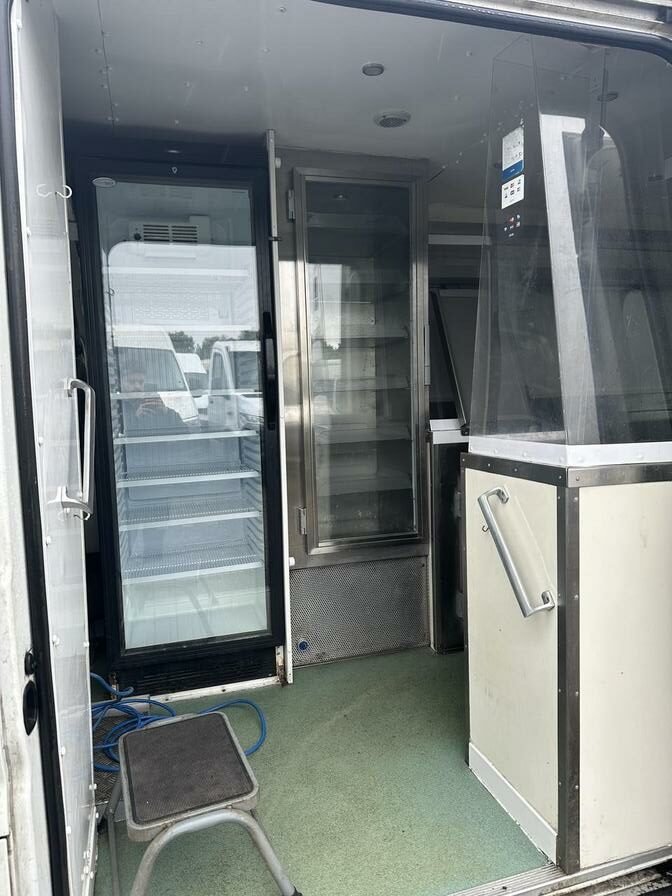 2017 Peugeot Boxer – Model: Boxer 435 Professional L4H2 Blue HDi – EY67ZDG