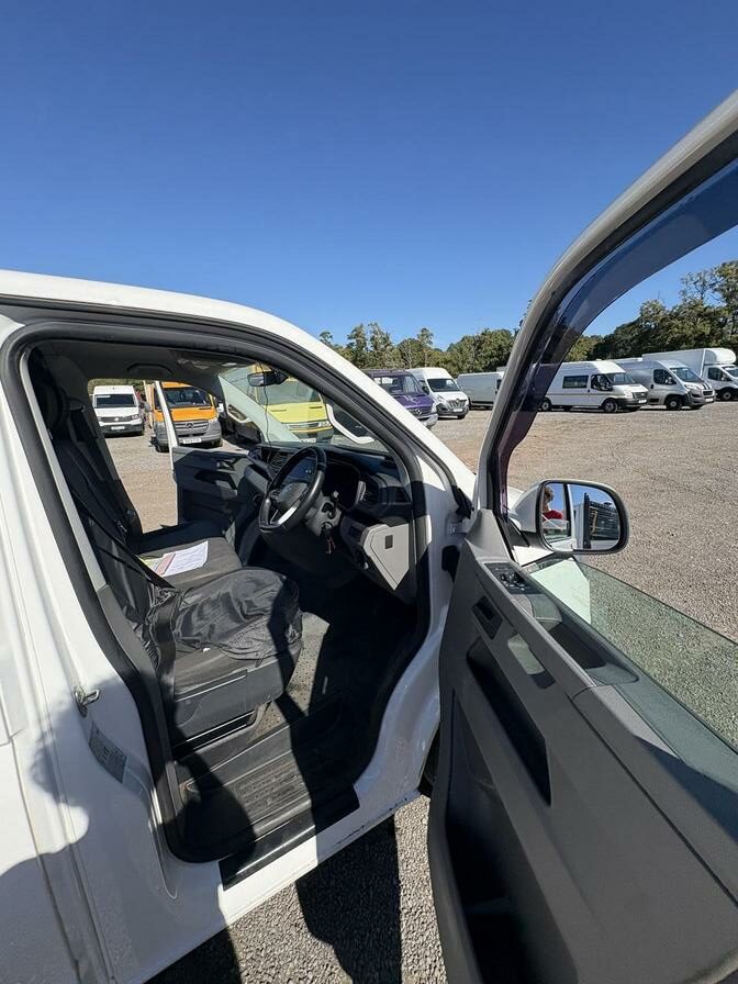 2020 Volkswagen Transporter – Model: Transporter T28 Highline TDI – GL70CZM