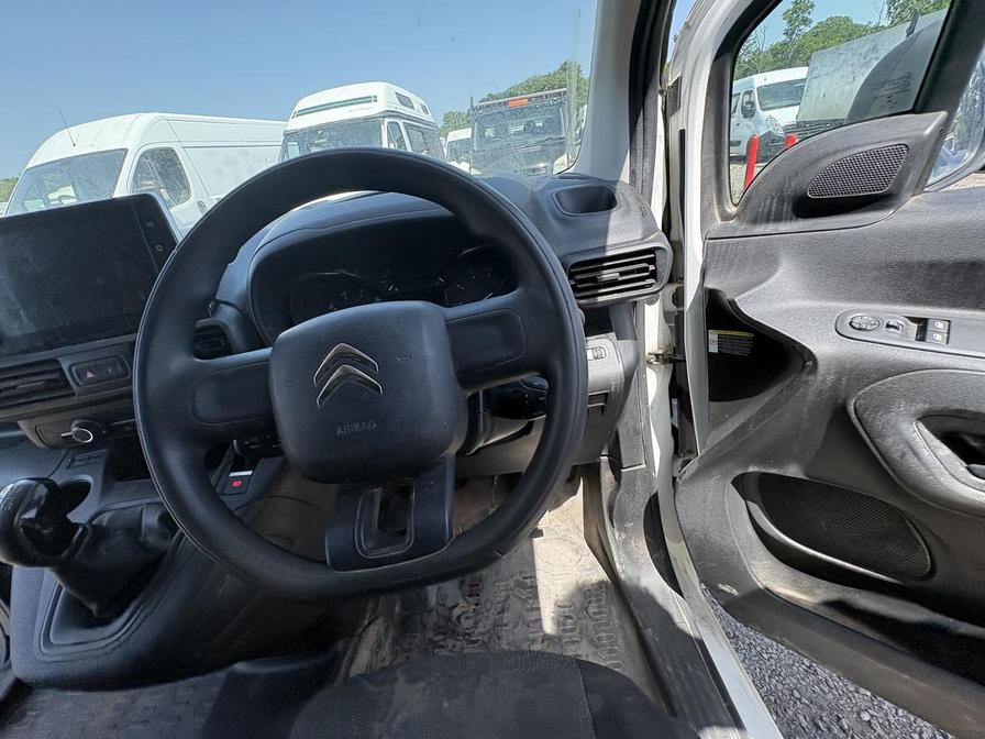 2020 Citroen Berlingo – Model: Berlingo 650 Enterprise Blue HDi S/S – SM70AEV