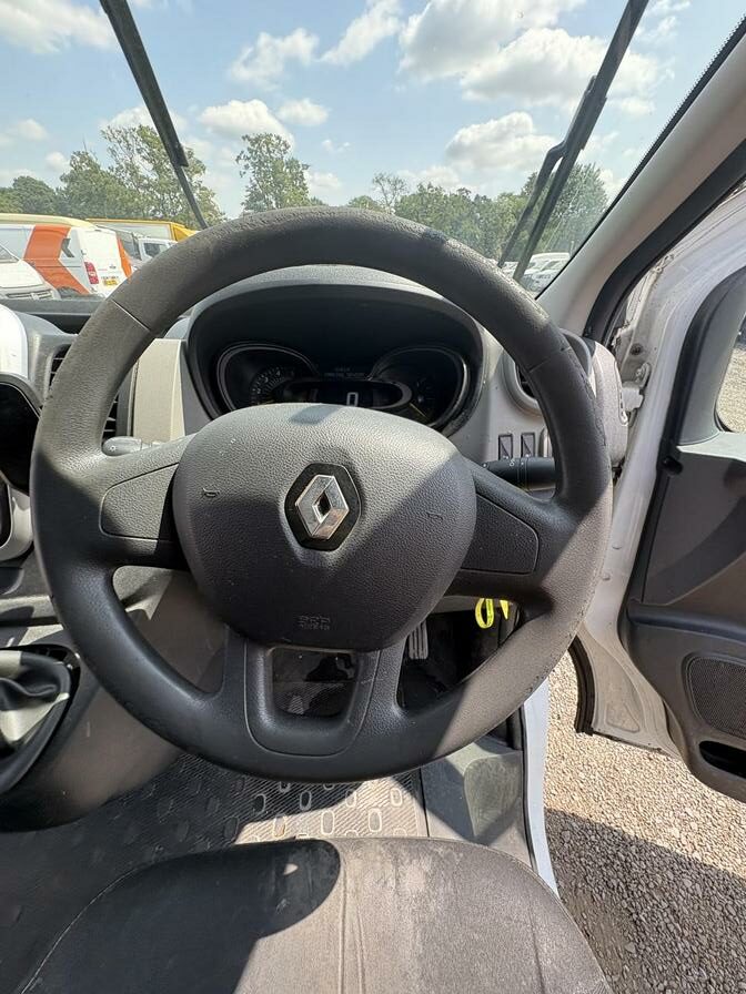 2016 Renault Trafic – Model: Trafic LL29 Business+ dCi – HN66WDR