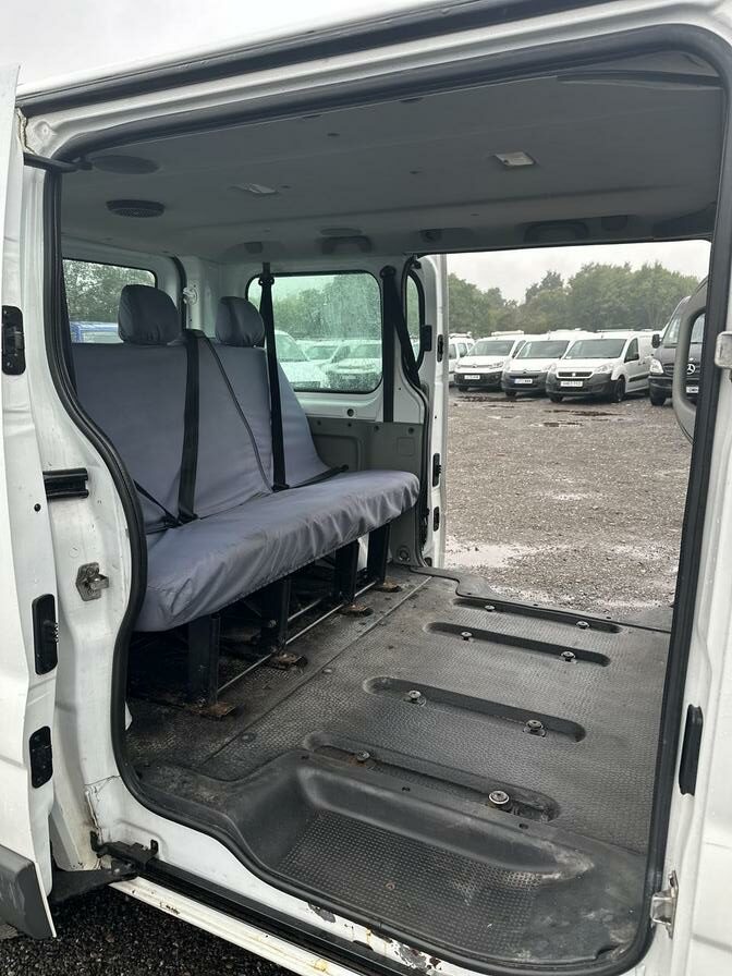 2013 Vauxhall Vivaro Combi – Model: Vivaro ecoFLEX Combi CDTi SWB – EN13FZW