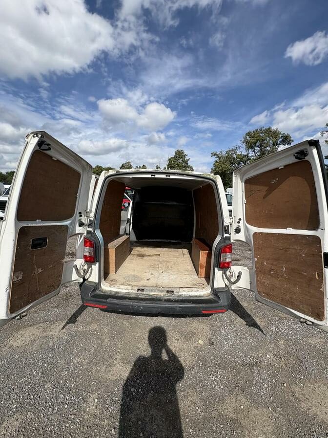 2014 Volkswagen Transporter – Model: Transporter T28 Startline TDI – YF64XKE
