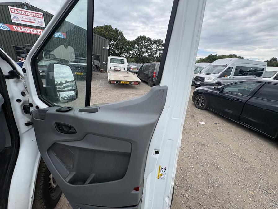 2018 Ford Transit – Model: Transit 350 – CV68BDY